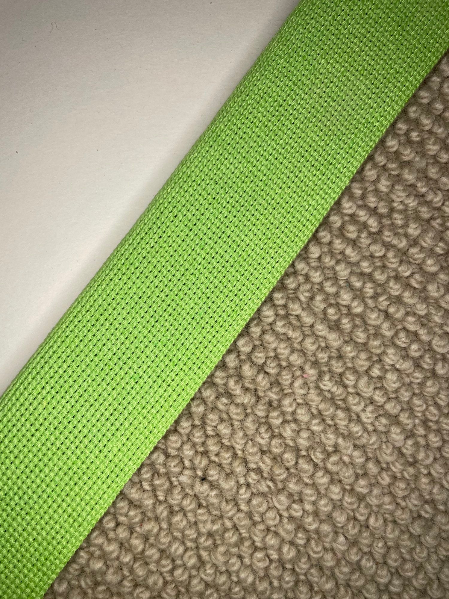 Carpet Edging Plain Border Plain Weave Lime border tape onto carpet