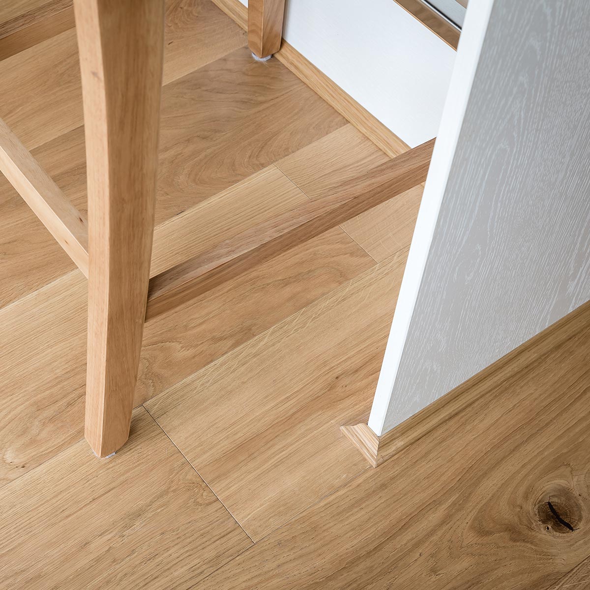 VIT107 Vale Oak - Alpine Collection - V4 Wood Flooring