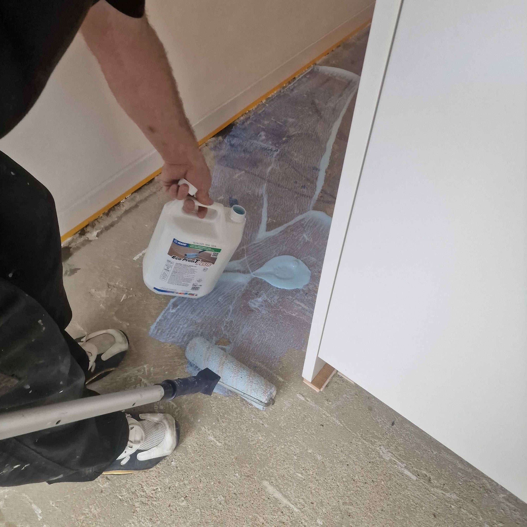 Never forget to apply your floor primer!