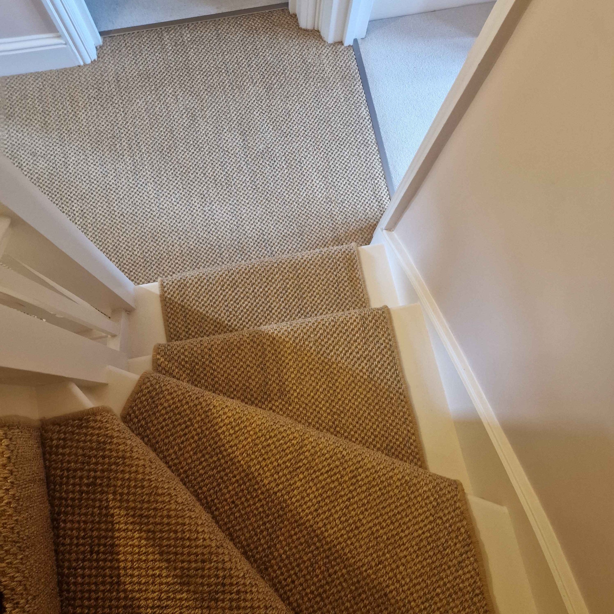 Kersint Cobb Tigers Eye sisal stair runner with whipped edge
