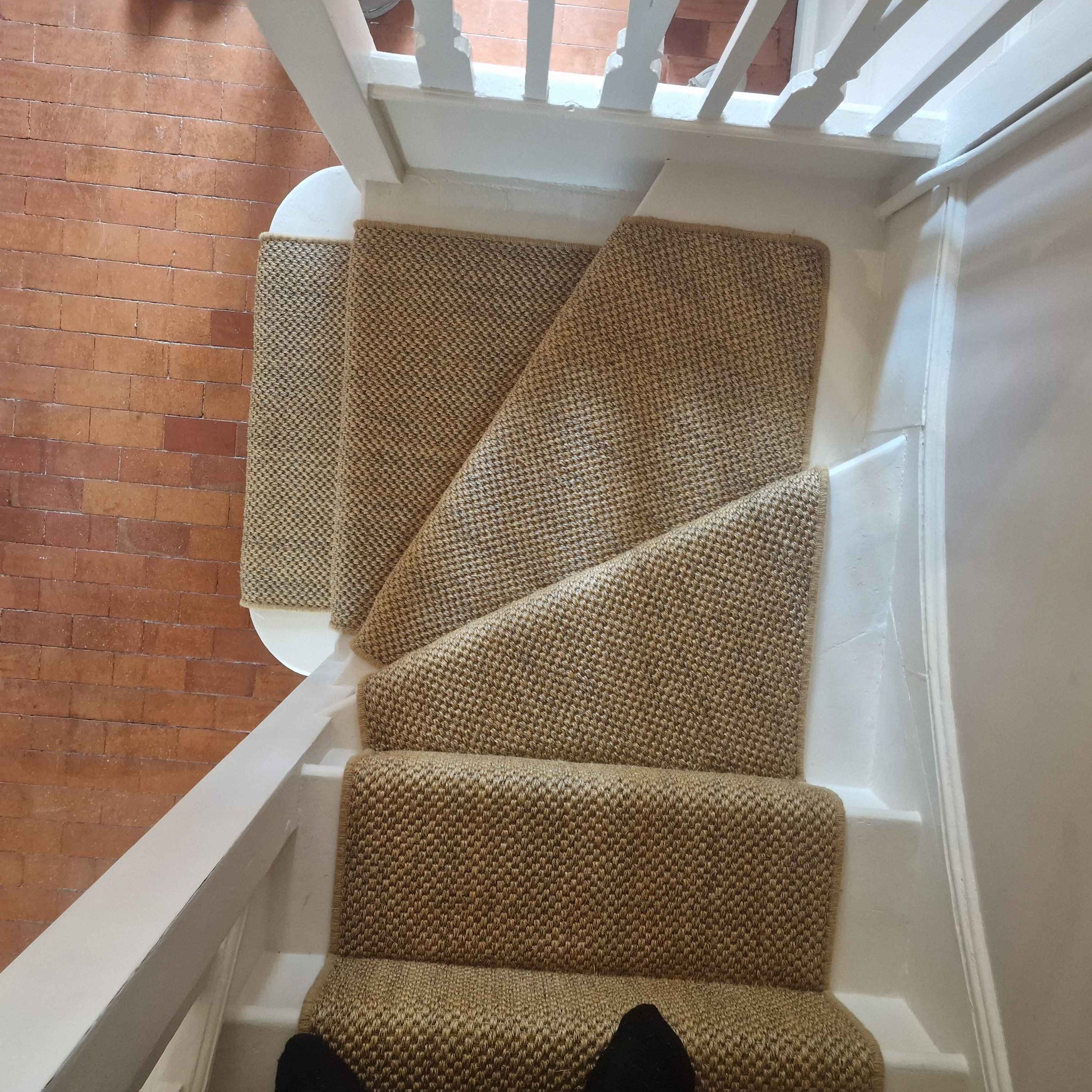 Kersint Cobb Tigers Eye sisal stair runner with whipped edge