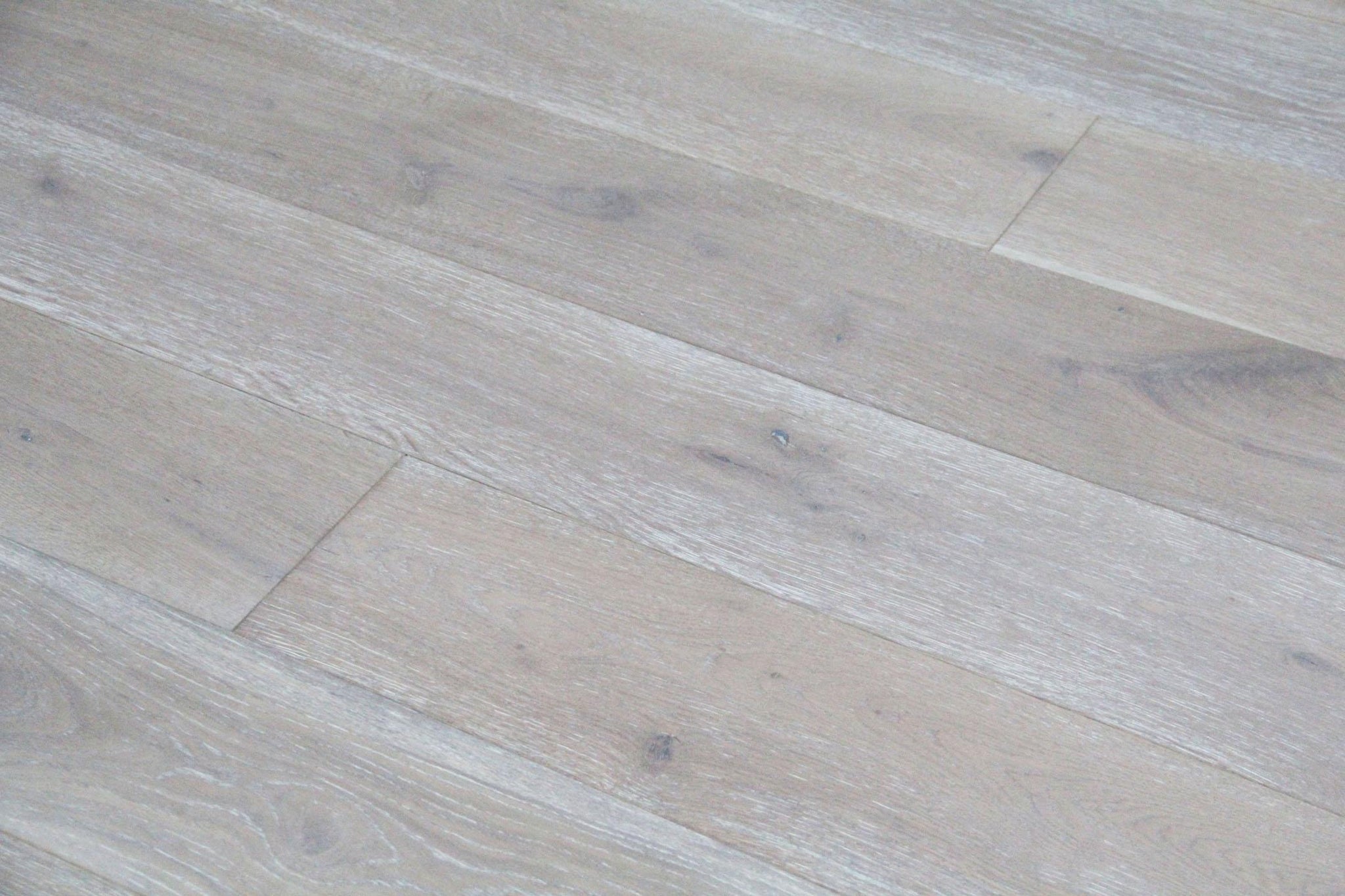 Maxzara E416 Smoked,Brushed,White Oiled Multiply Inspiration Oak Flooring