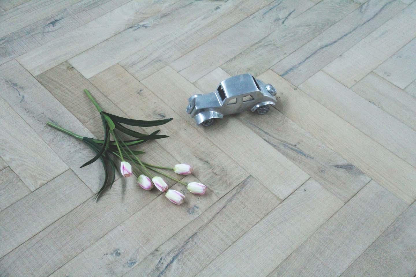 Maxzara H417 Bespoke,Beach Sand,Brushed with saw marks Herringbone Multiply T&G Oak Flooring