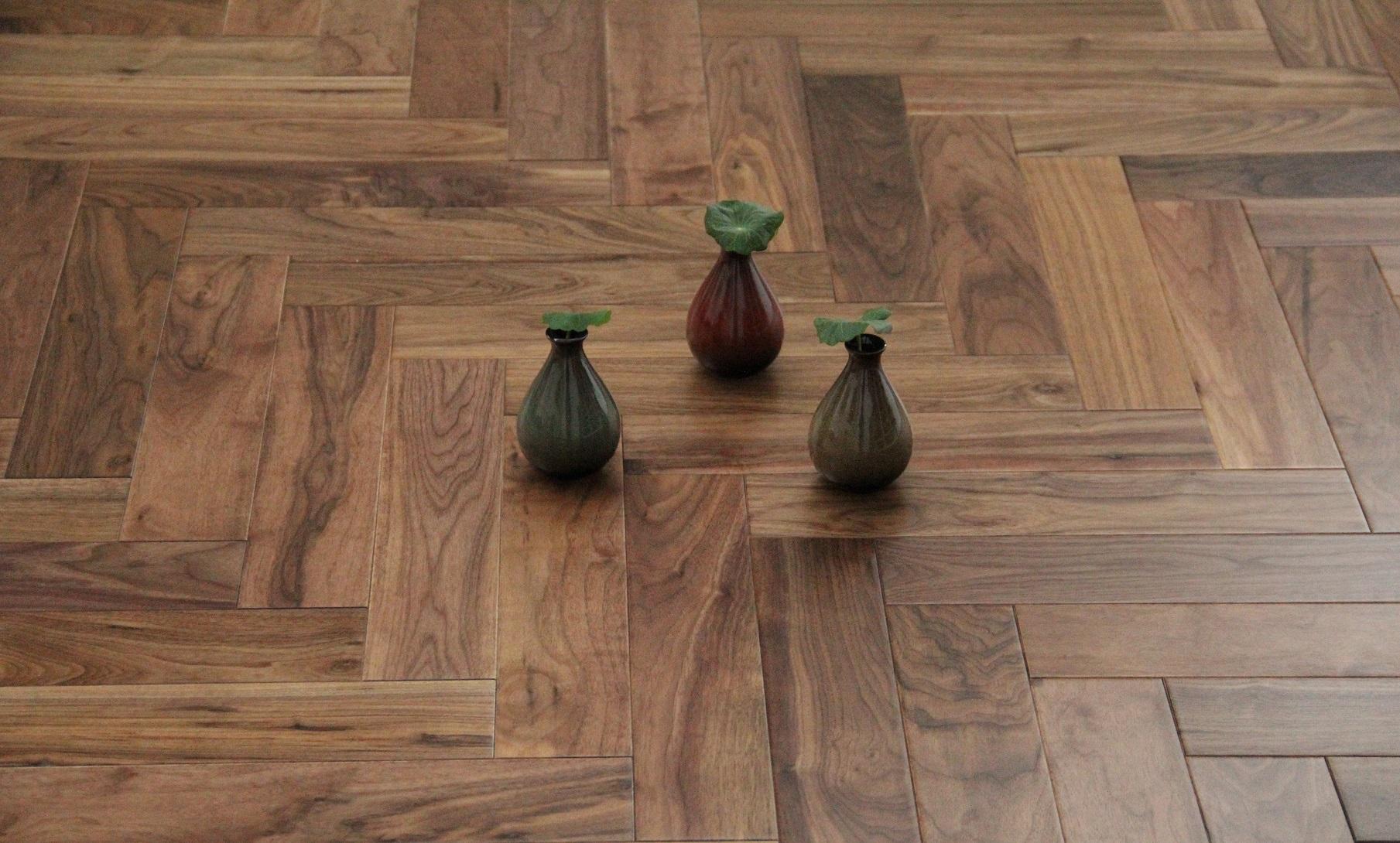 Maxzara H420 UV Lacquered Herringbone Multiply T&G Oak Flooring