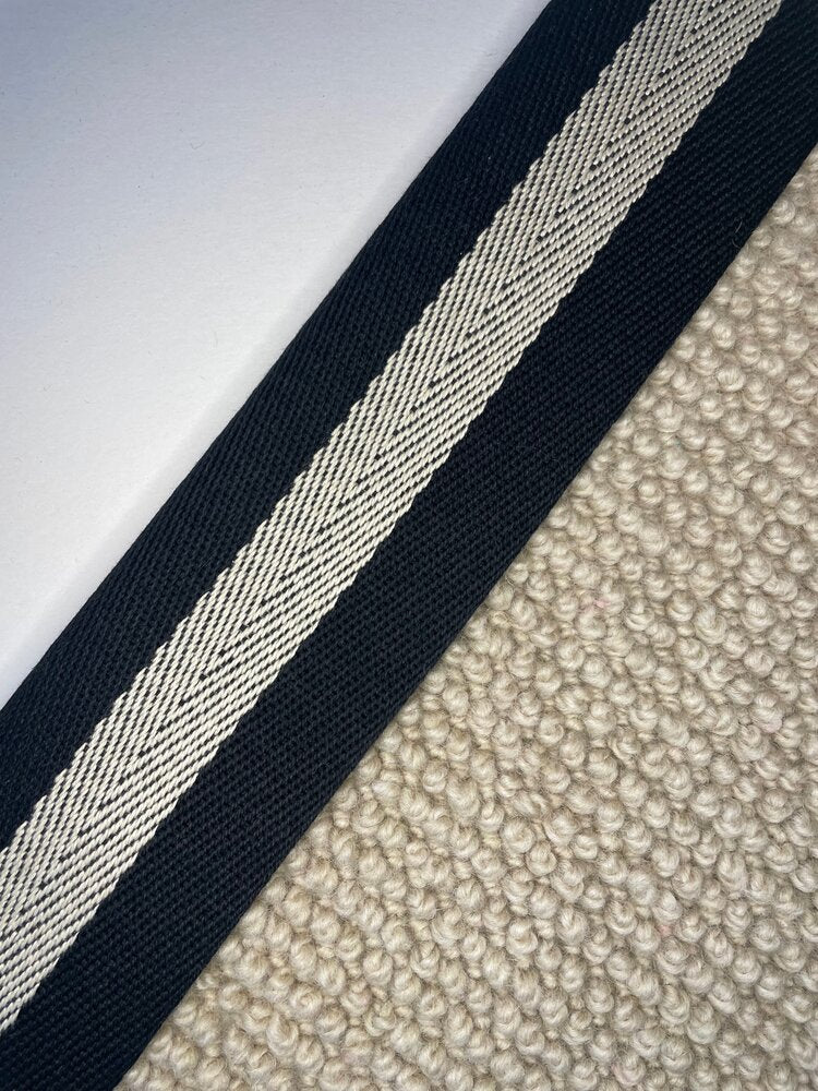 Stripe Gordon Border