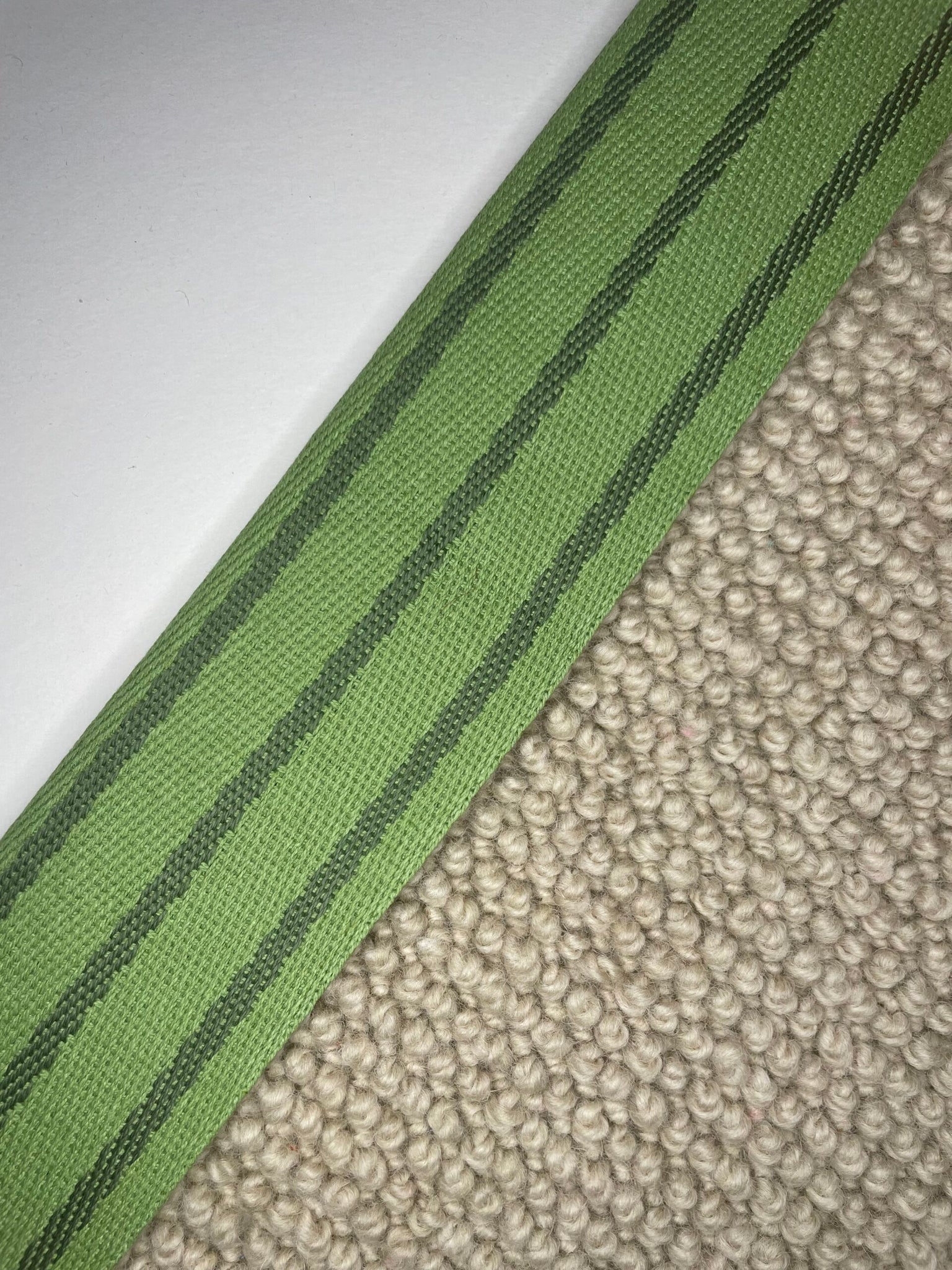 Carpet Edging Stripe Borders Bond B border tape onto carpet