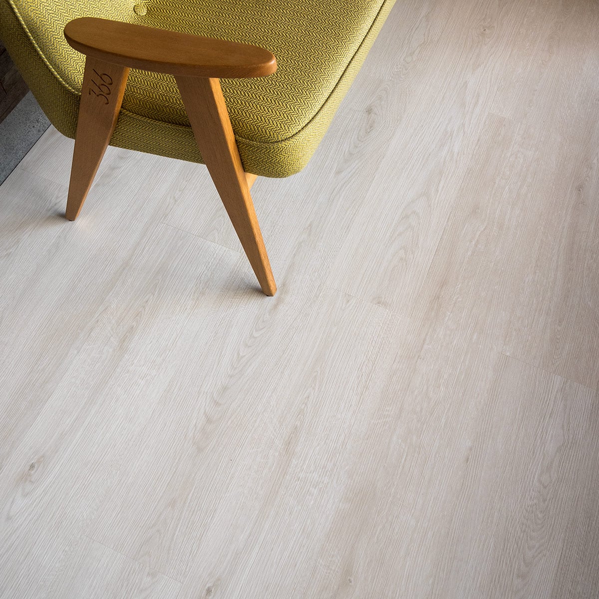 V4 Cortejo Luxury Cork Flooring Touriga Oak