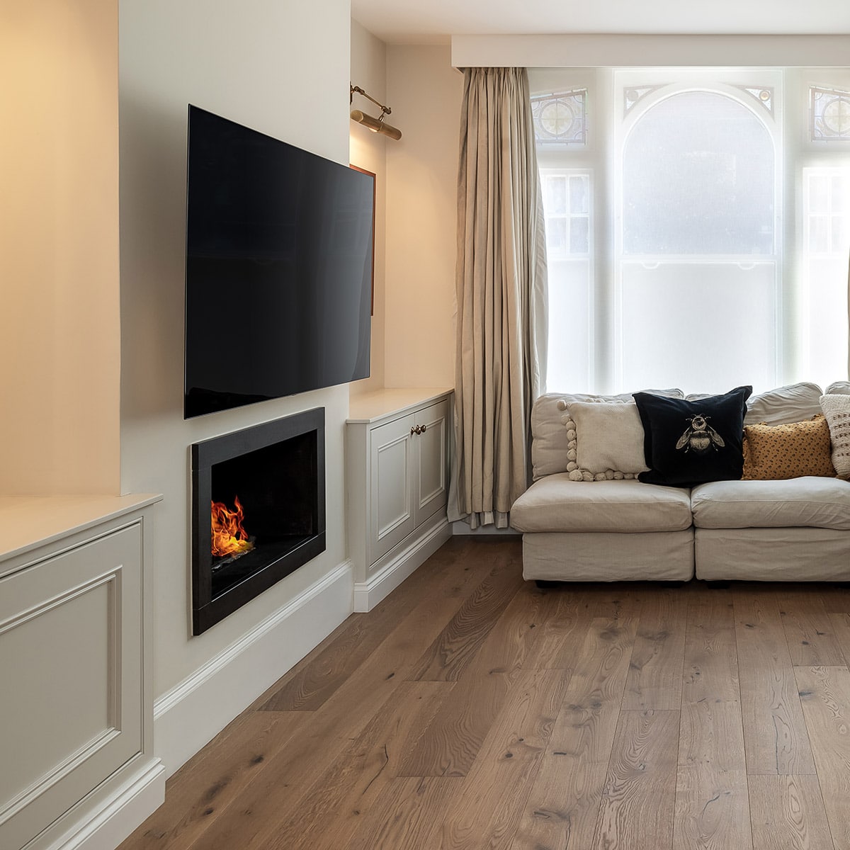 V4 Wood Flooring MDC203 V4Magnetic White Smoked Oak