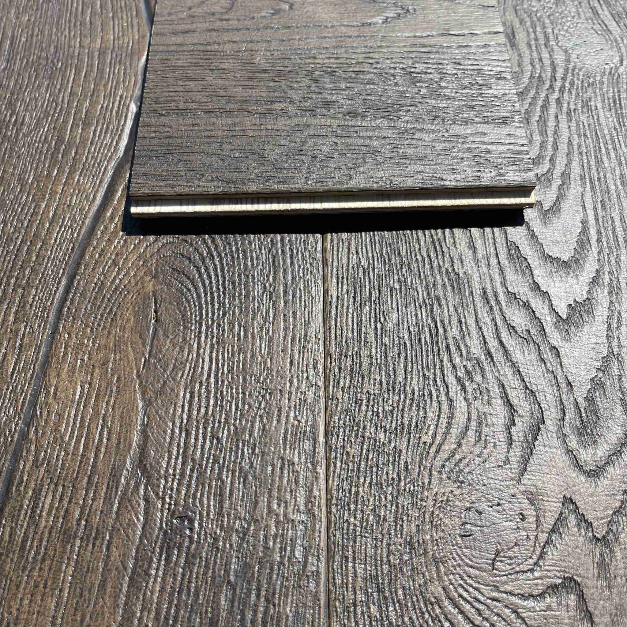 Fenston Carter Darkened Vintage Oak Distressed Oiled