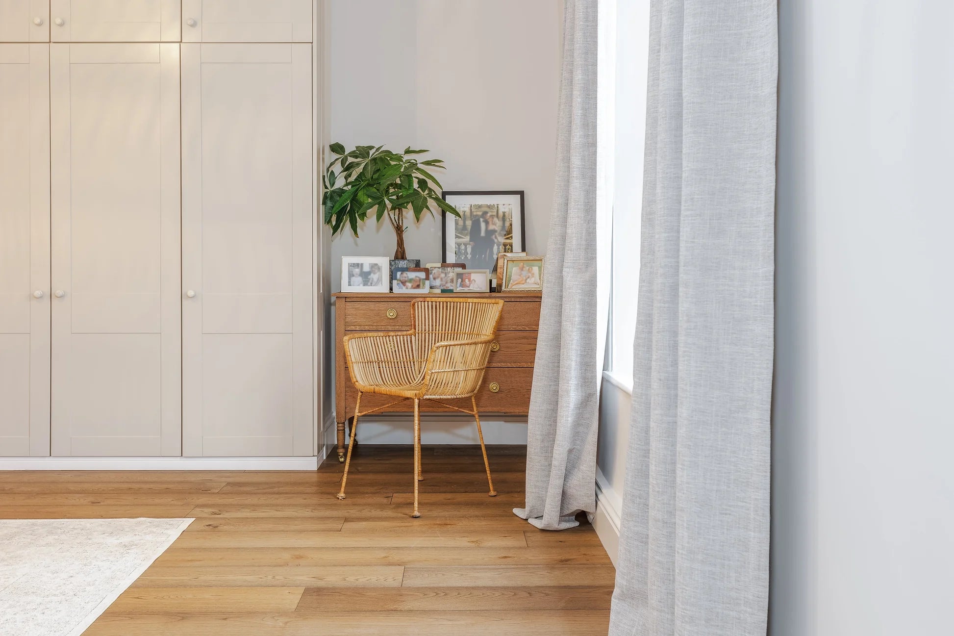 HG101 Kingswood - Brushed & Oiled Rustic Oak Bevelled Wooden Floor