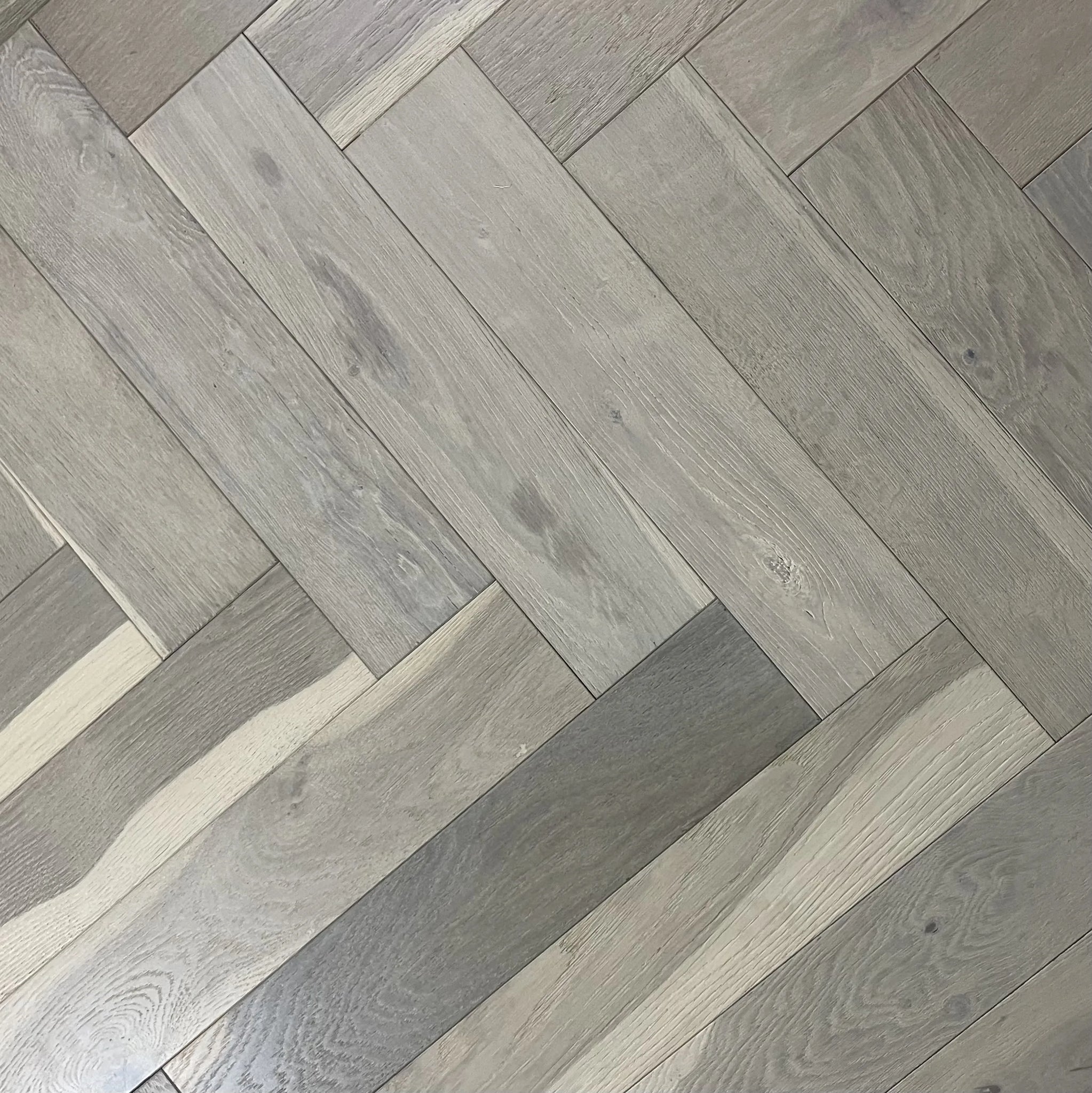 Fenston Carter Wood Flooring Cloud Oak Herringbone Flooring