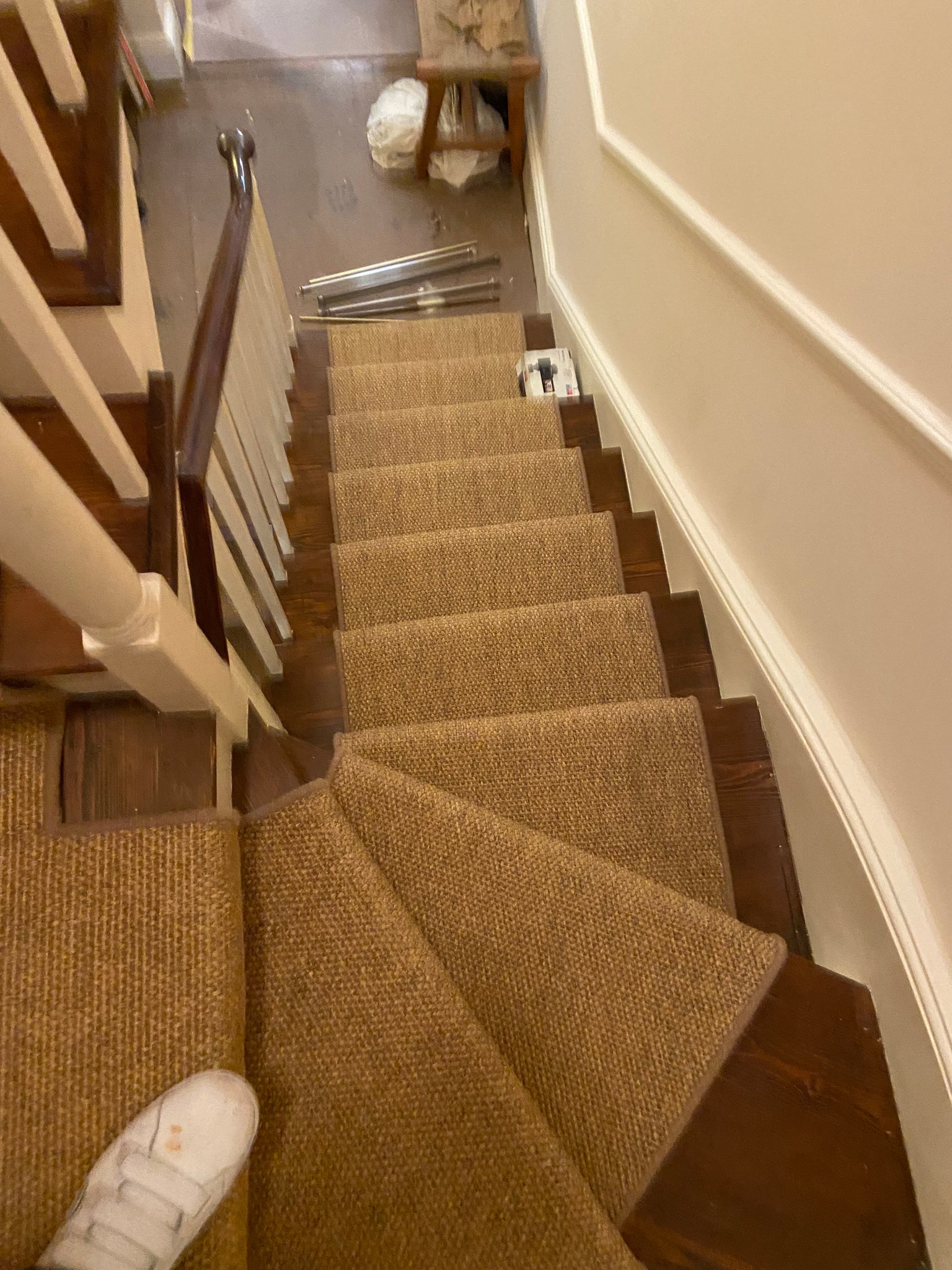 Alternative flooring sisal panama pilsbury stair runner with whipped edge