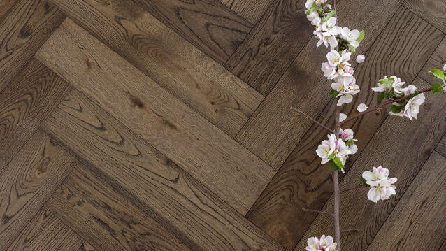Tarkett Wood Segno - OAK OLD BROWN Herringbone (Left 4-side minibevel)
