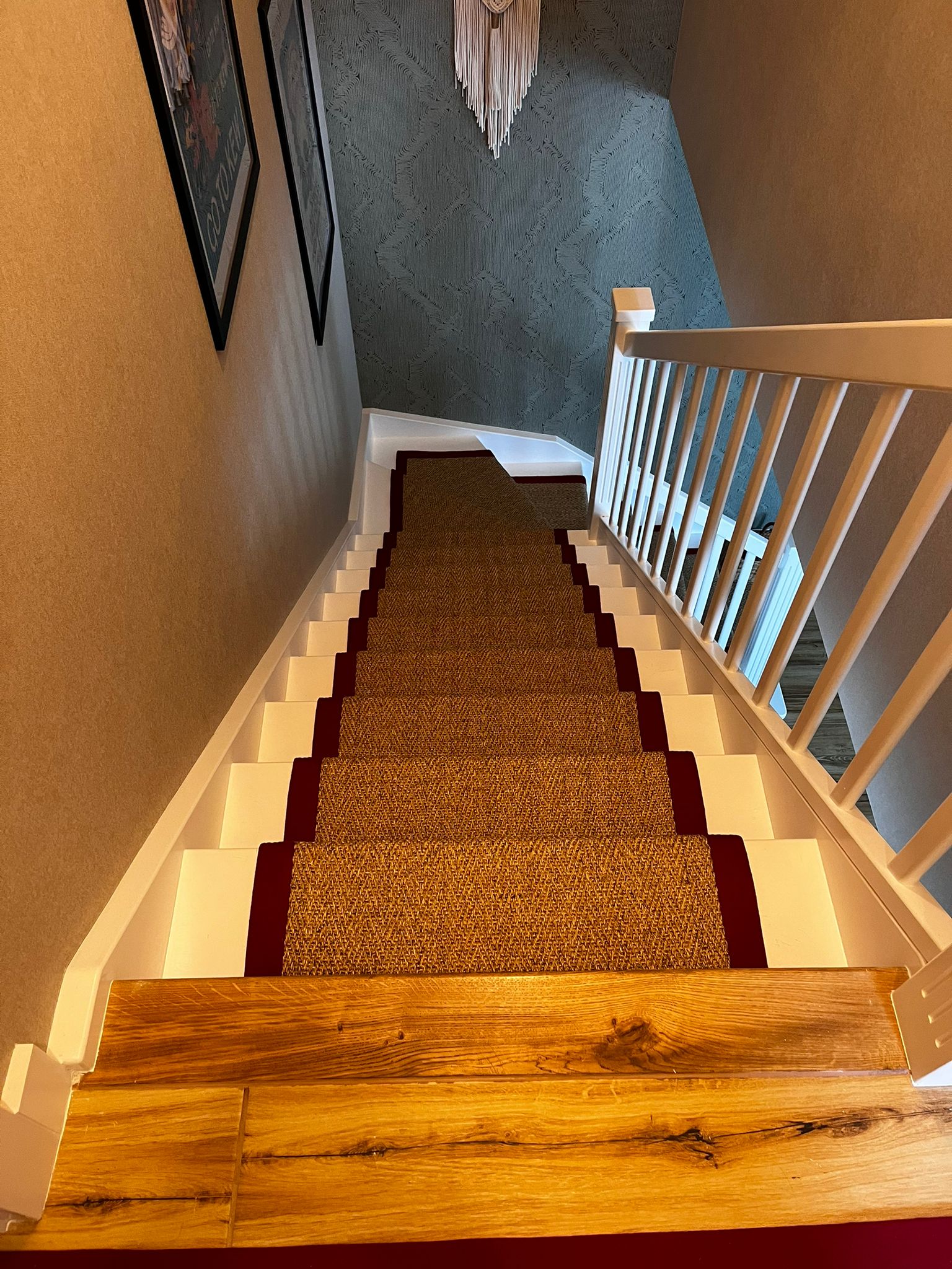 Alternative flooring sisal holbury herringbone with red cotton border