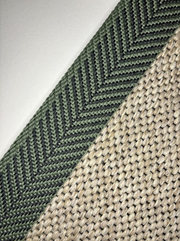 Stripe Sharp B Border