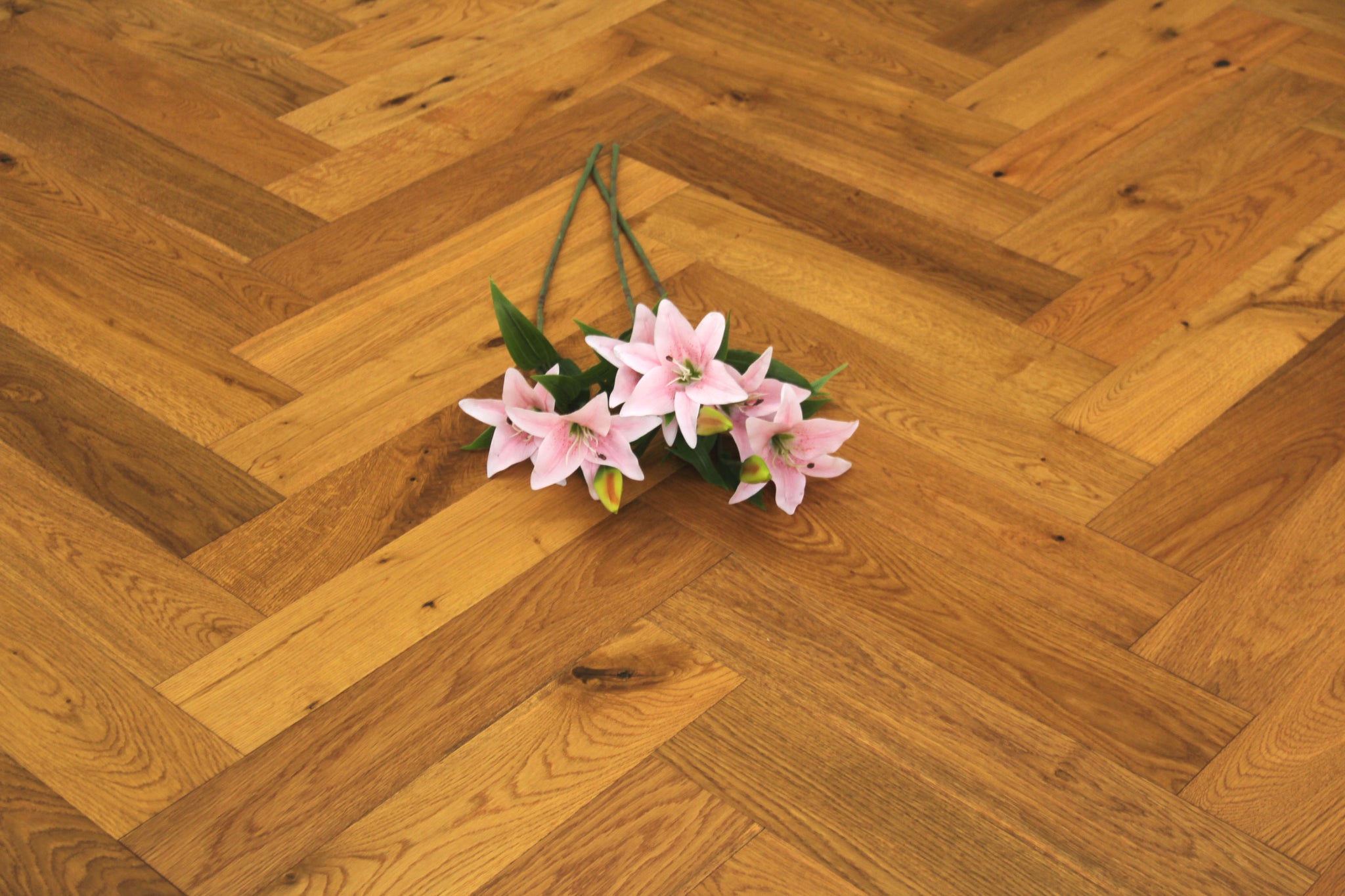 Maxzara H305 Smoked, Brushed, UV Oiled Herringbone Multiply T&G Oak Flooring