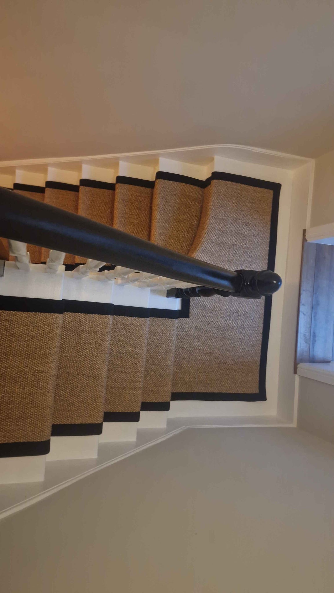 Alternative flooring sisal panama pilsbury stair runner with black cotton border