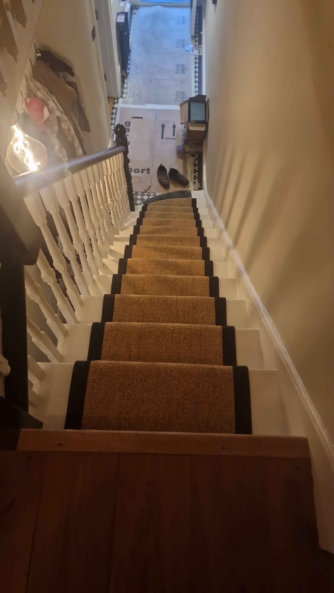 Alternative flooring sisal panama pilsbury stair runner with black cotton border