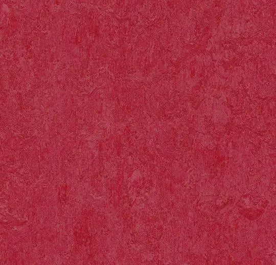 Forbo Marmoleum sheet Marbled 3273 ruby