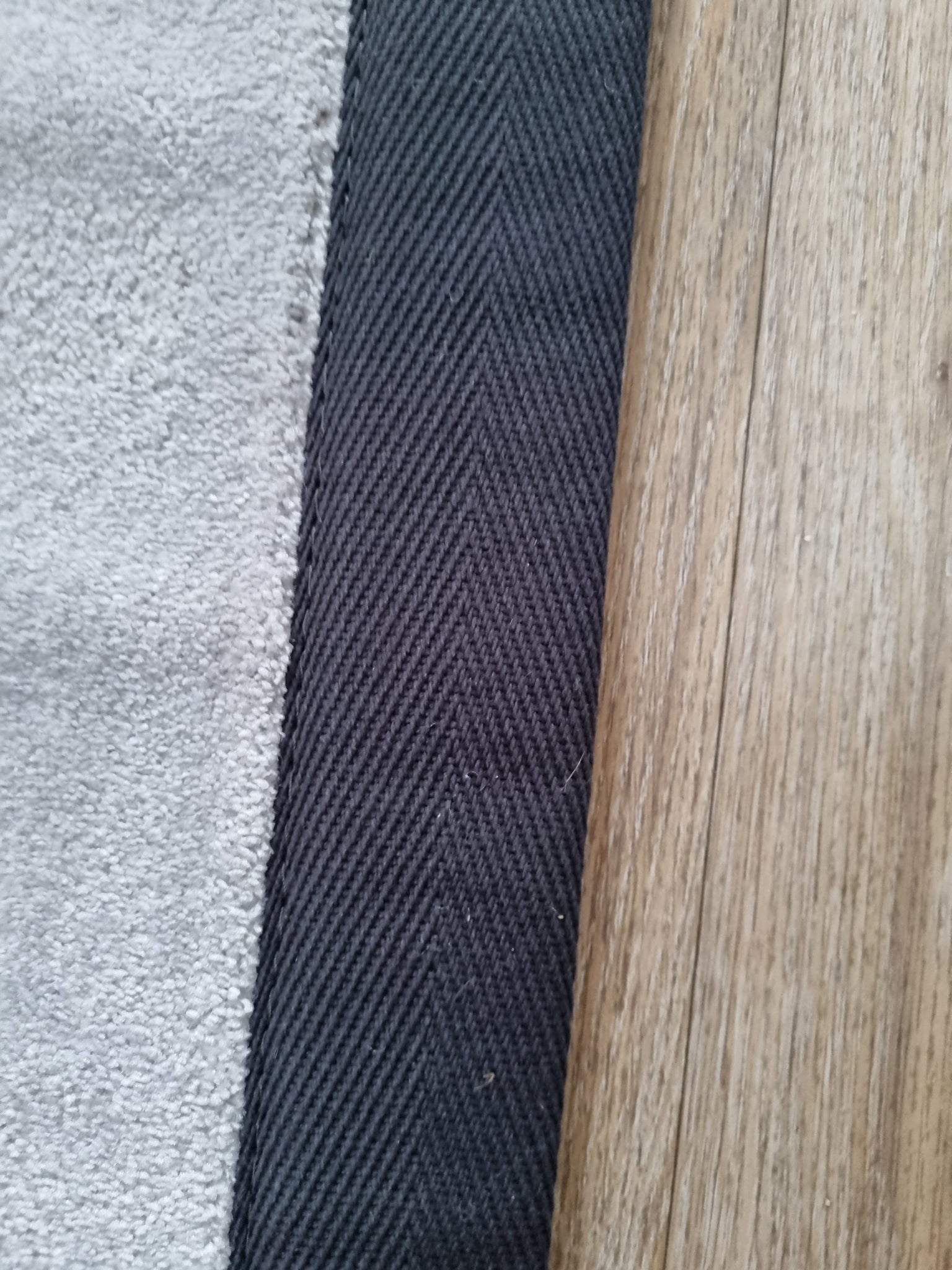 Elements Broadway nylon Mai Tai carpet stair runner with black herringbone border