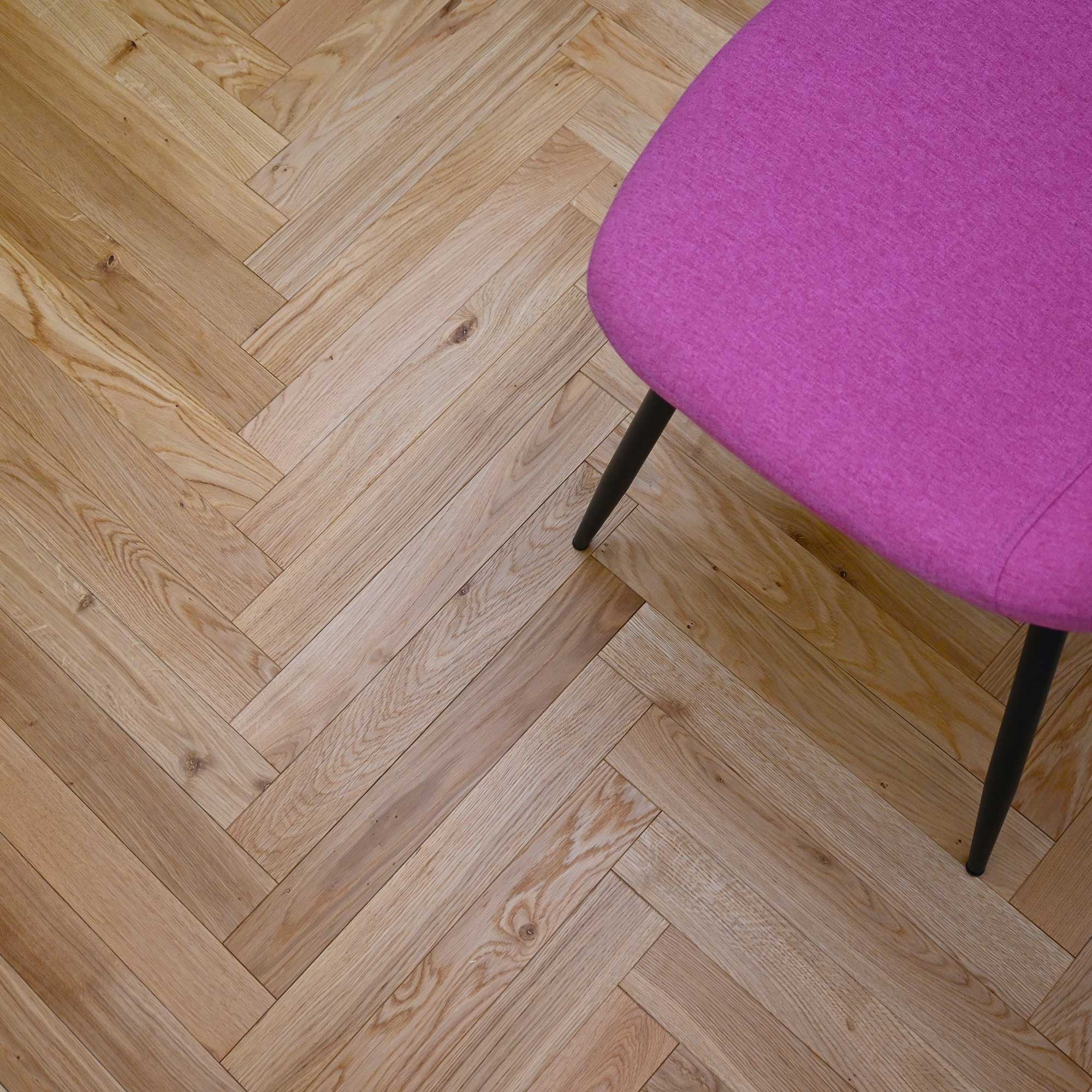 TH107 Natural Oak Strip Herringbone - V4 Wooden Floor